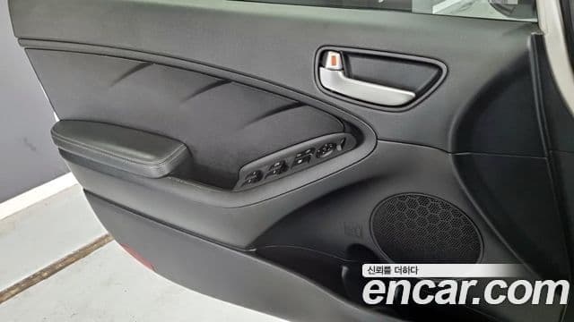 Kia The / новый New K3 Trendy, 2016 12