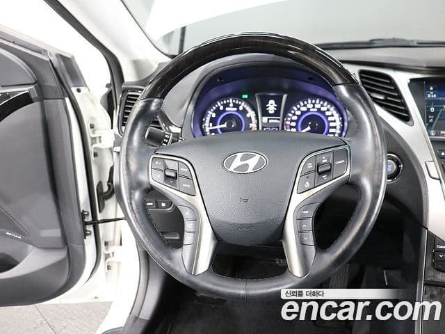 Hyundai Grandeur HG Modern, 2014 15