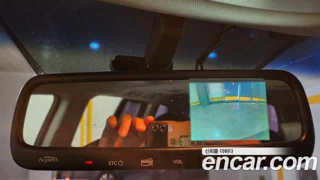 Kia Carnival R Premium, 2013 11