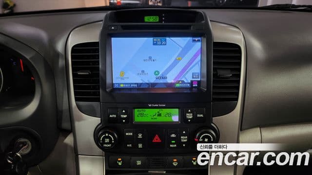 Kia Carnival R Premium, 2013 12