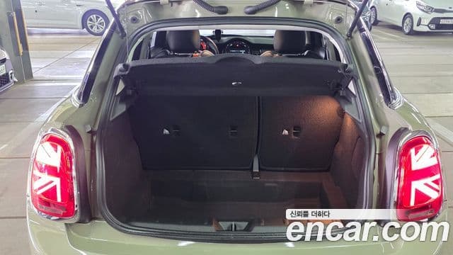 Mini Cooper D 3세대, 2019 13