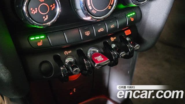 Mini Cooper D 3세대, 2019 16