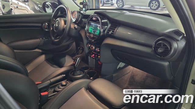 Mini Cooper D 3세대, 2019 20