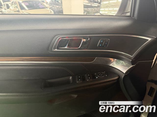 Ford Explorer 5세대, 2016 6