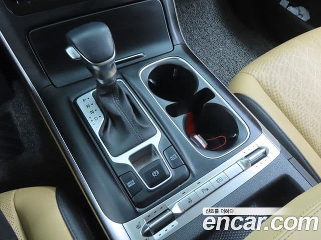 Kia Carnival 4세대 Prestige, 2023 12