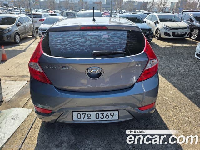Hyundai Accent(новый кузов / новое поколение) Modern, 2017 3
