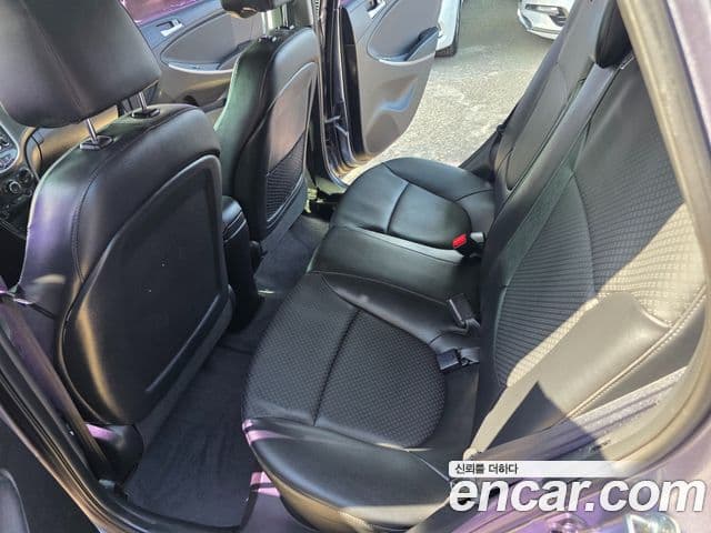 Hyundai Accent(новый кузов / новое поколение) Modern, 2017 10