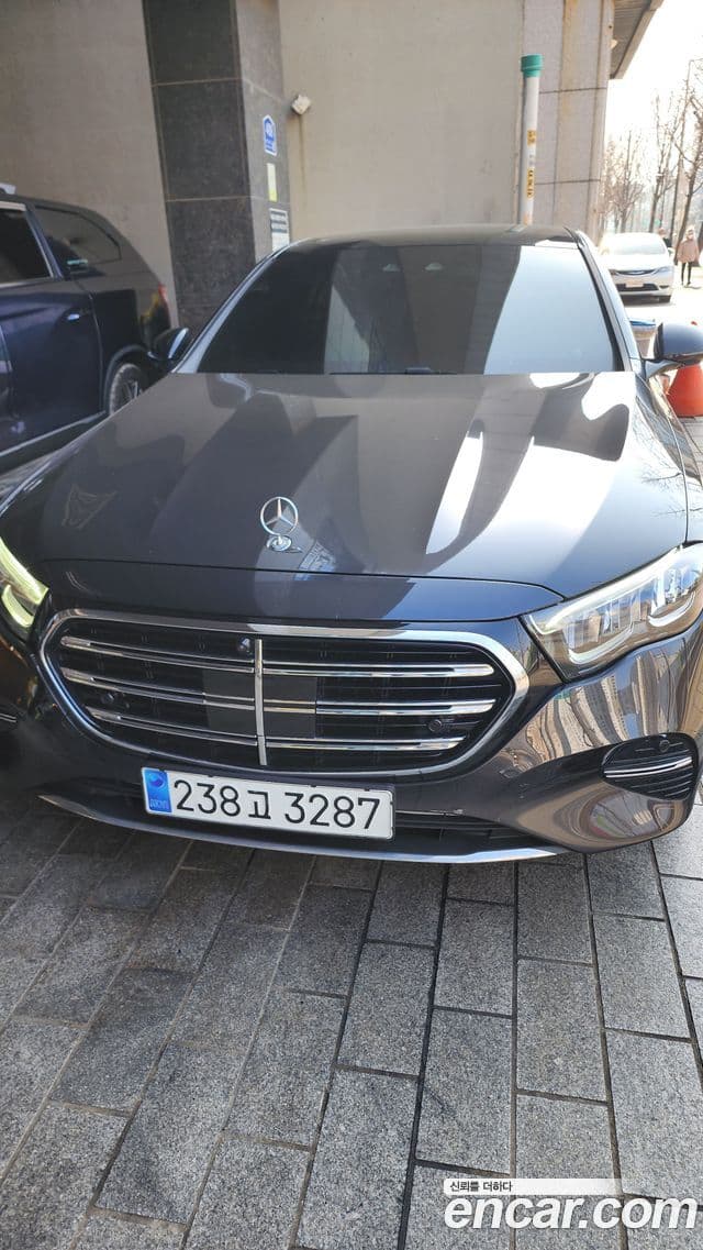 Mercedes-Benz E-класс W214 Exclusive, 2024 1