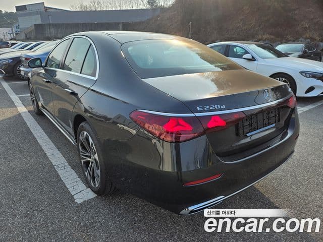 Mercedes-Benz E-класс W214 Exclusive, 2024 3