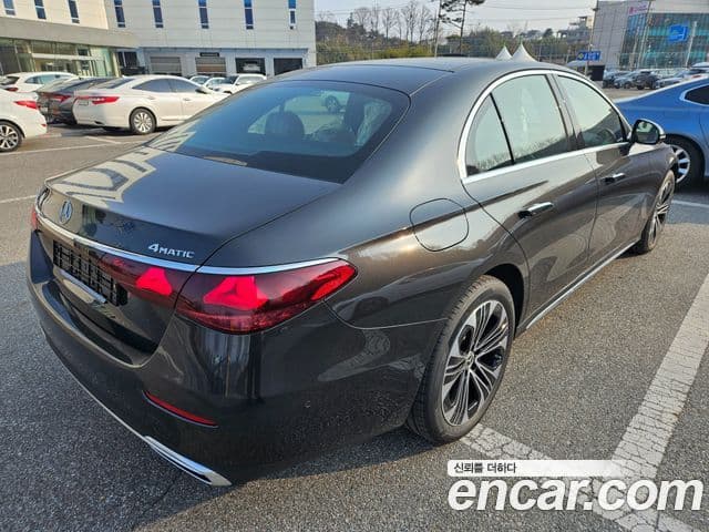 Mercedes-Benz E-класс W214 Exclusive, 2024 6