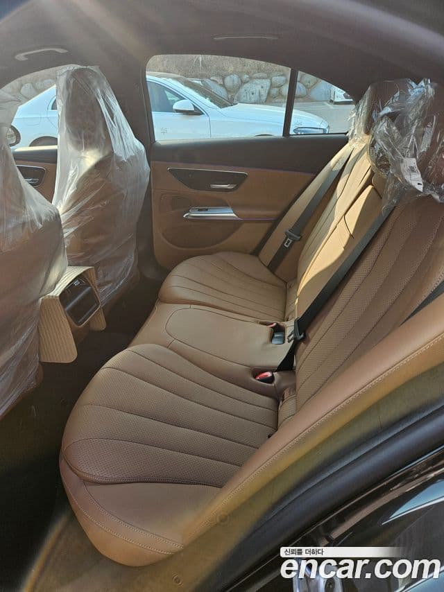 Mercedes-Benz E-класс W214 Exclusive, 2024 7