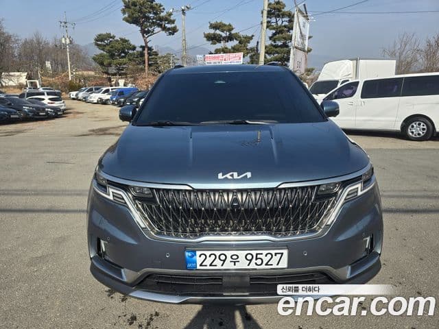 Kia Carnival 4세대 Signature, 2022 3