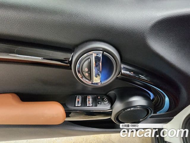 Mini Cooper S кабриолет 3세대, 2024 12