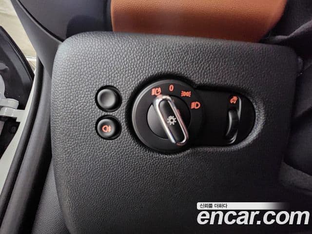 Mini Cooper S кабриолет 3세대, 2024 13