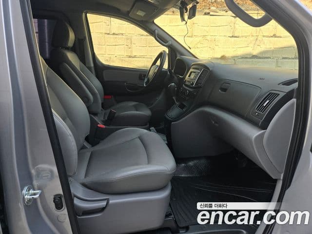 Hyundai Grand Starex Smart, 2017 13