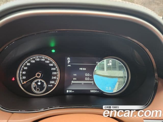 Genesis GV70, 2021 7