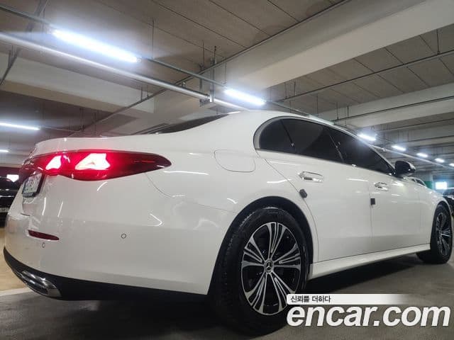 Mercedes-Benz E-класс W214 Avantgarde, 2025 4