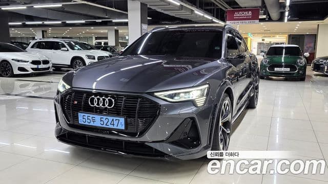 Audi e-Tron S, 2022 1