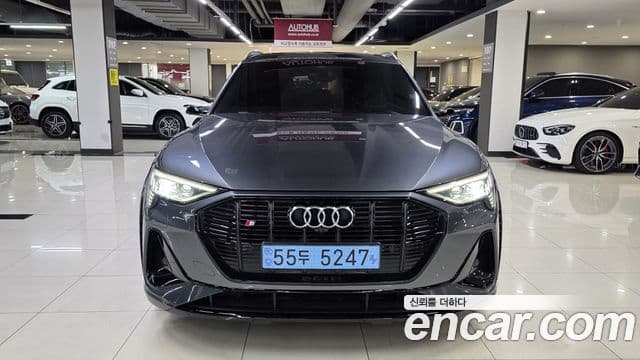 Audi e-Tron S, 2022 2