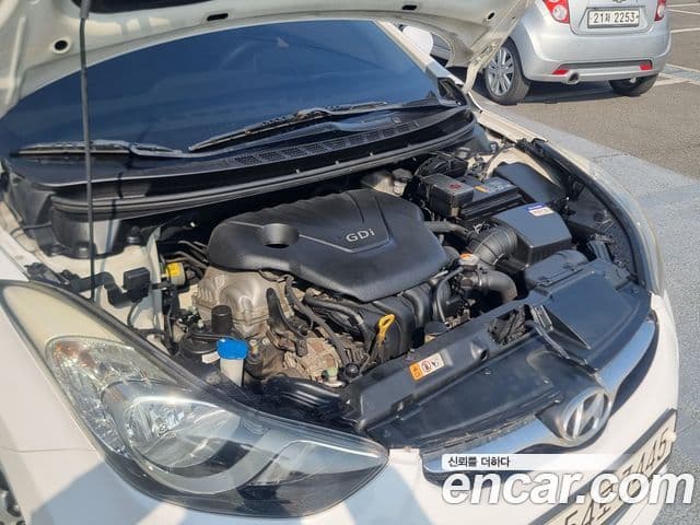 Hyundai Avante MD Modern, 2013 8