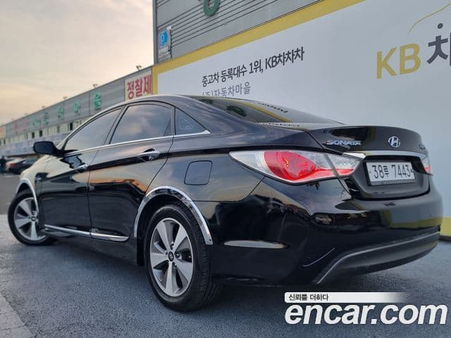 Hyundai Sonata гибрид Premier, 2012 4