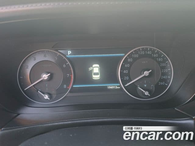 Genesis EQ900 Prestige, 2016 8