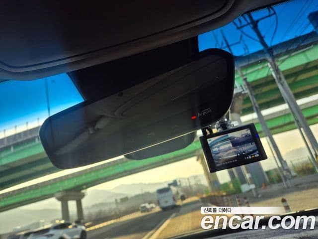 Genesis EQ900 Prestige, 2016 13