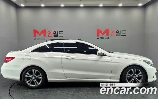 Mercedes-Benz E-класс W212 E200 купе, 2014 все фото
