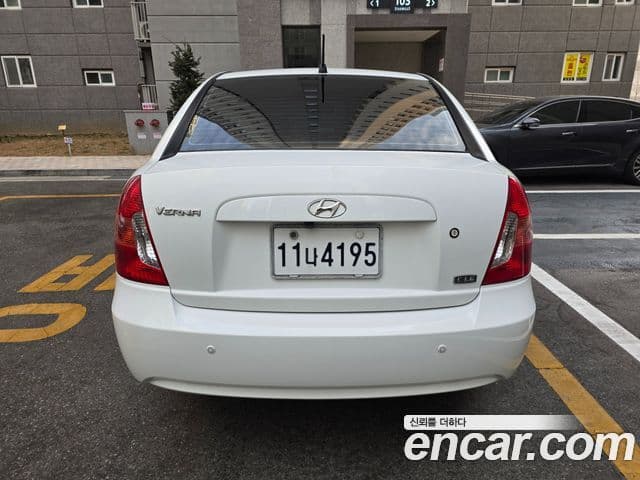 Hyundai 베르나(новый кузов / новое поколение) Premier, 2007 3