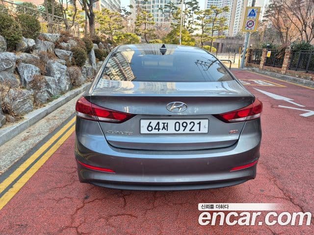 Hyundai Avante AD 1.6 GDI Smart, 2016 9