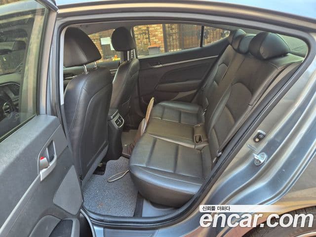 Hyundai Avante AD 1.6 GDI Smart, 2016 14