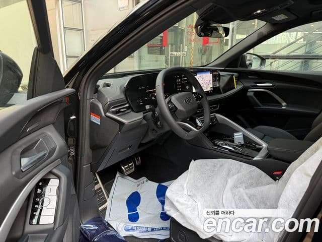 Audi Q5 (80A) 45 TFSI Quattro S Line чёрный Edition, 2025 8