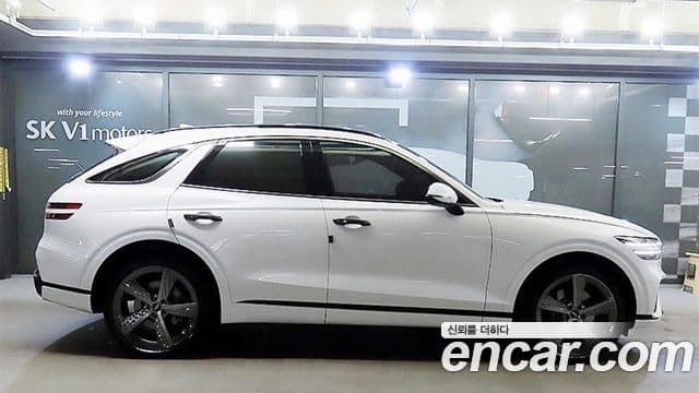 Genesis GV70, 2022 3