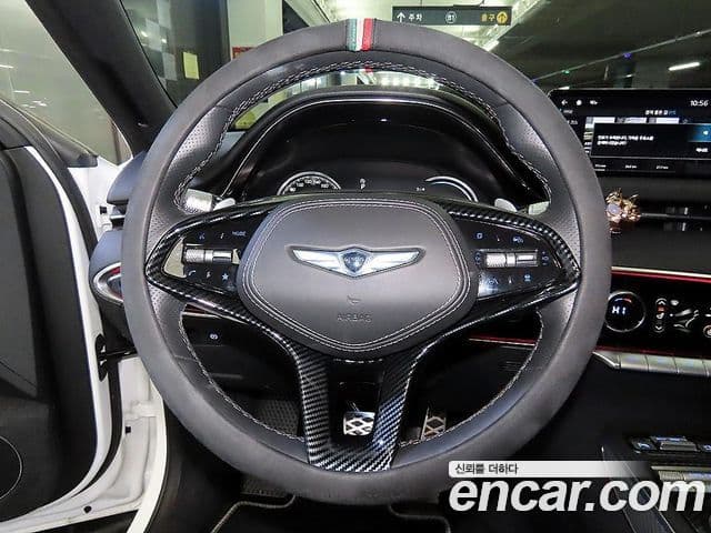 Genesis GV70, 2022 8