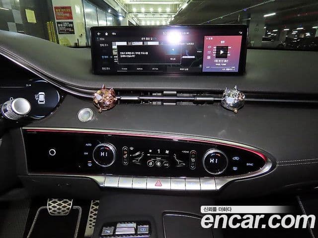 Genesis GV70, 2022 11