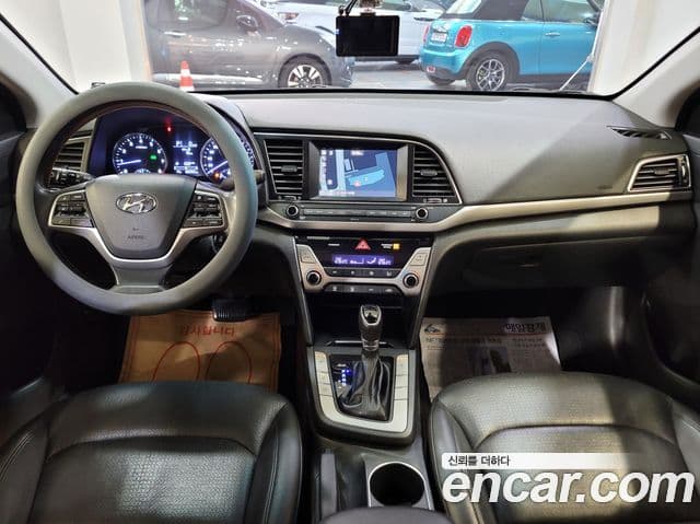 Hyundai Avante AD 1.6 GDI Smart, 2017 9