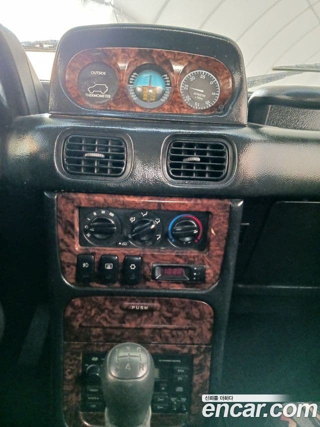 Hyundai 갤로퍼 2 фургон / турбо (Short Body), 2003 6