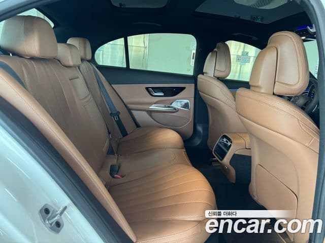 Mercedes-Benz E-класс W214 AMG Line, 2026 9