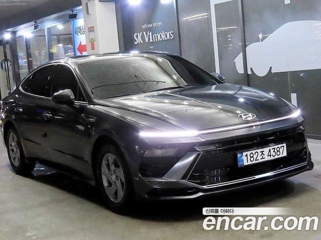Hyundai Sonata D Edge(DN8) Business 1