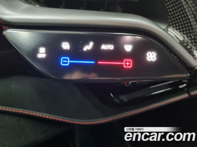 Ferrari SF90 스트라달레, 2021 12