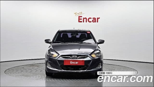 Hyundai Accent(новый кузов / новое поколение) 1.6 GDI top, 2012 3