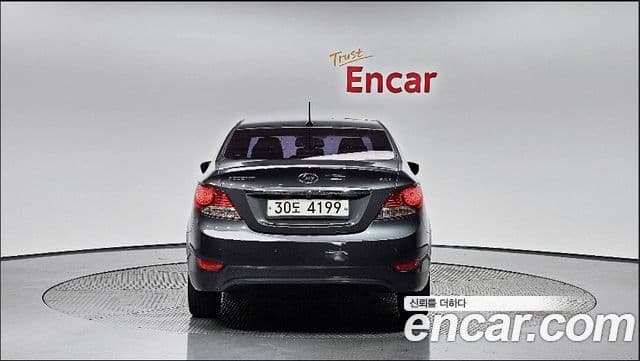 Hyundai Accent(новый кузов / новое поколение) 1.6 GDI top, 2012 4