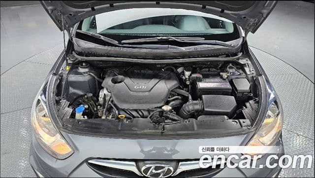 Hyundai Accent(новый кузов / новое поколение) 1.6 GDI top, 2012 6