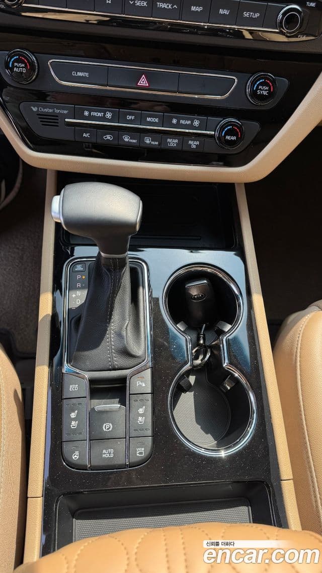 Kia The / новый New Carnival Special, 2020 19