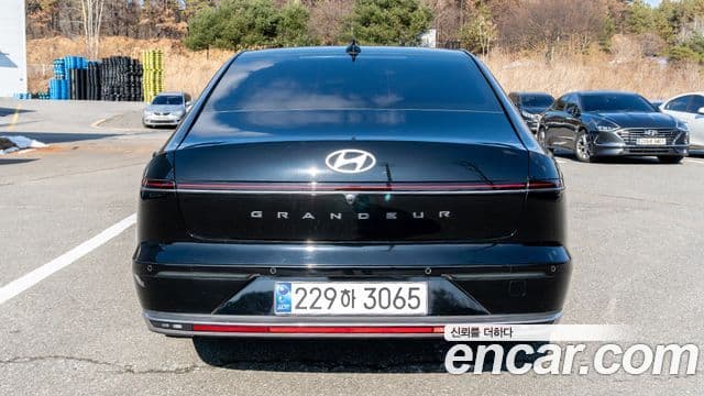 Hyundai Grandeur гибрид (GN7) Exclusive, 2025 4