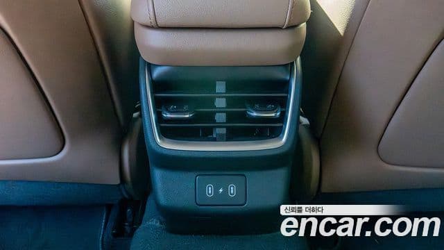 Hyundai Grandeur гибрид (GN7) Exclusive, 2025 16