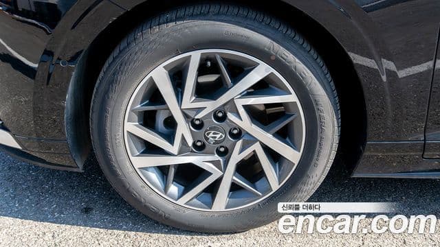 Hyundai Grandeur гибрид (GN7) Exclusive, 2025 19