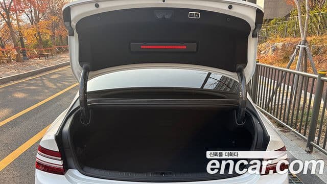 Genesis G80 (RG3) бензин 2.5 турбо AWD, 2023 18