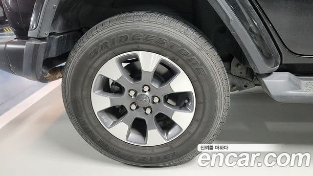 Jeep Wrangler (JL) 2.0 Overland Power top 4도어, 2022 14