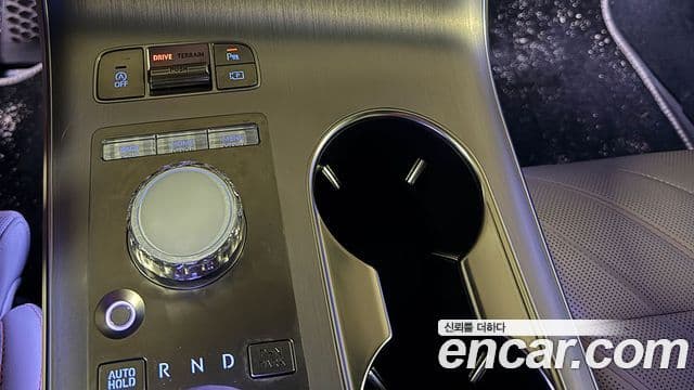 Genesis GV70, 2025 6